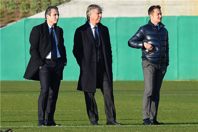 热那亚主帅换帅，盼稳定军心